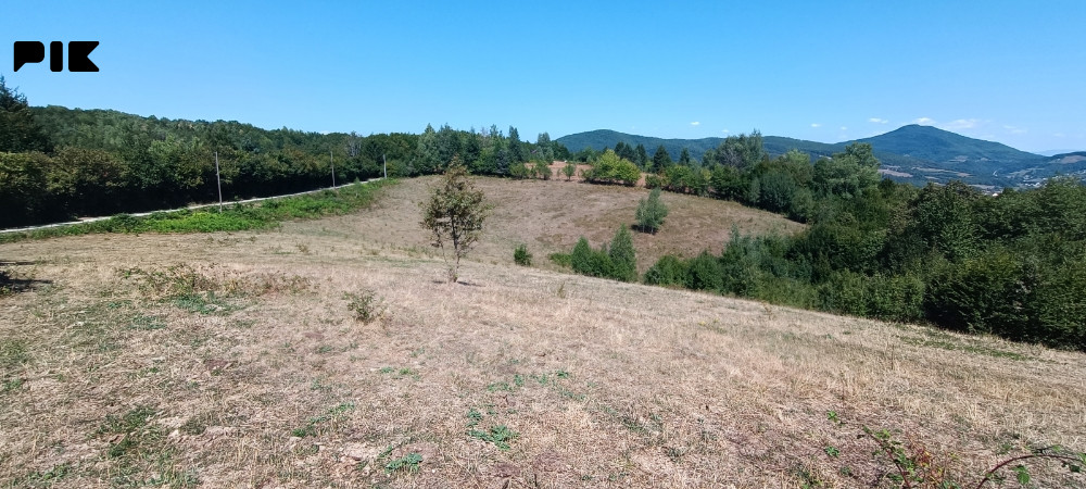 Zemljište Kreševo 22 800m2 sa objektima
