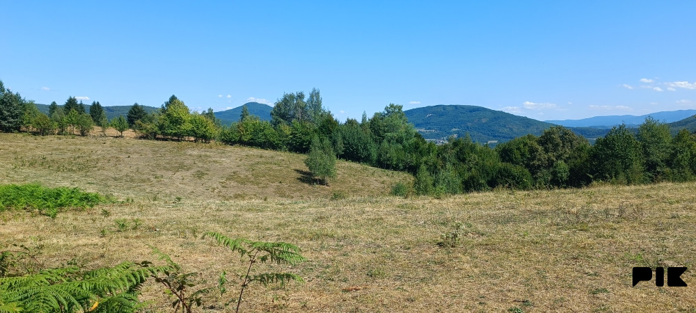 Zemljište Kreševo 22 800m2 sa objektima 2