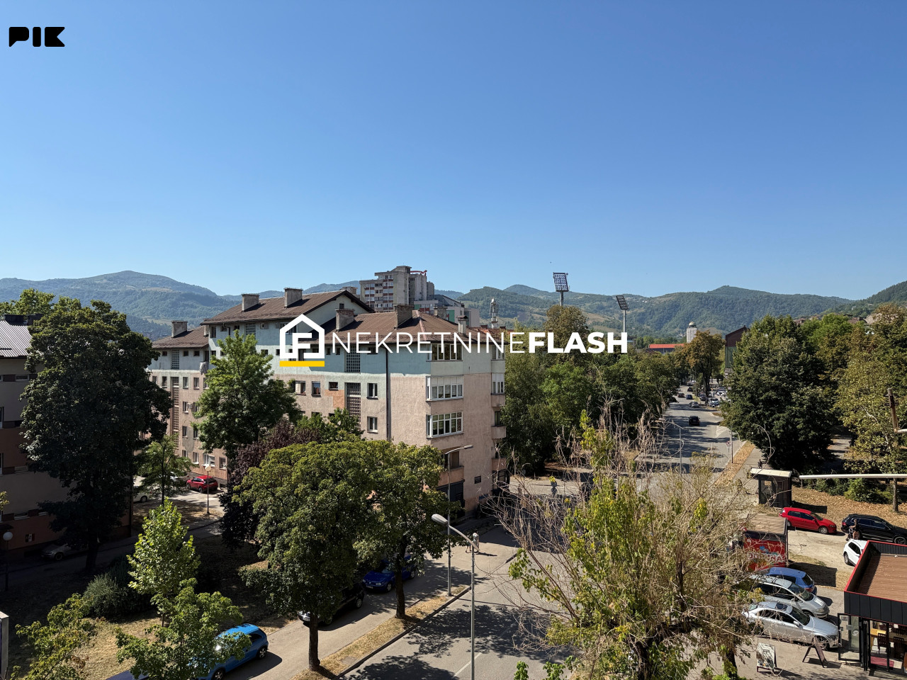 FLASH: Dvosoban stan - ZENICA - Aska Borića 23