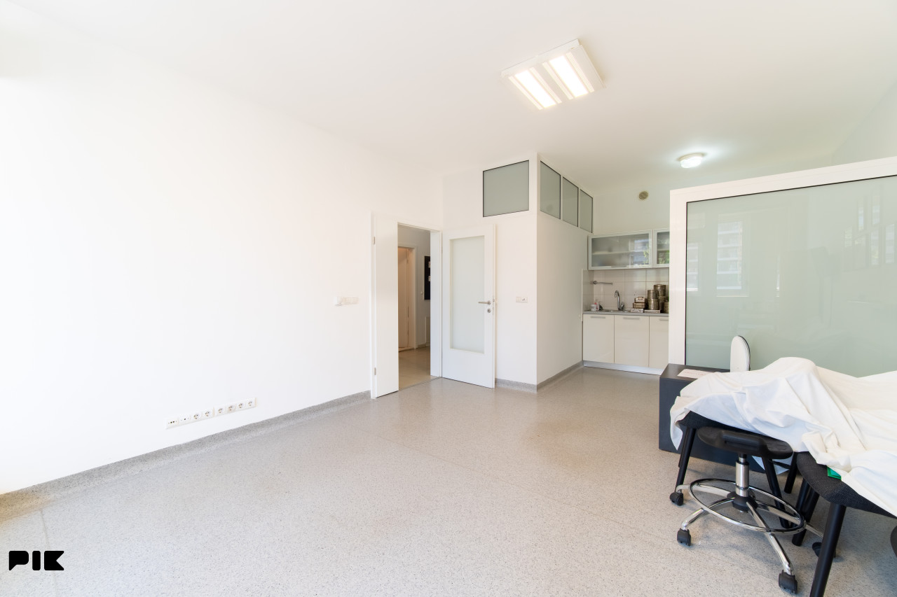 PROPERTIZE | NAJAM | Poslovni prostor 60 m2 | Marka Marulića 2C 13