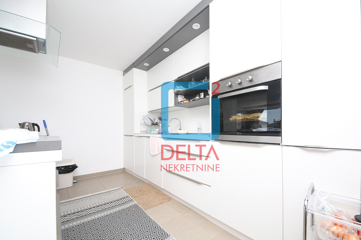 Namještena kuća /135m2/ parcela 445m2 / Poljine Hills / Hotonj 14