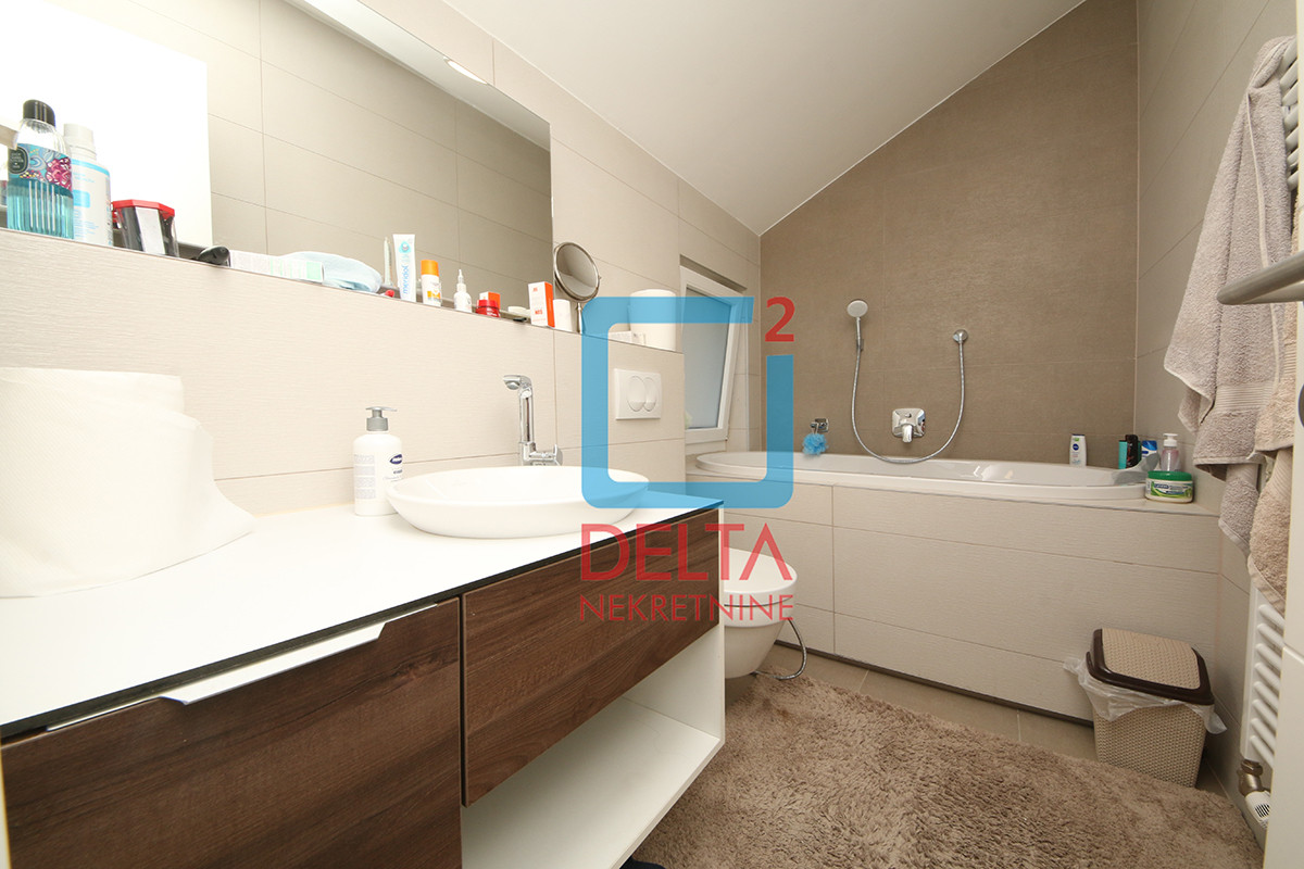 Namještena kuća /135m2/ parcela 445m2 / Poljine Hills / Hotonj 19
