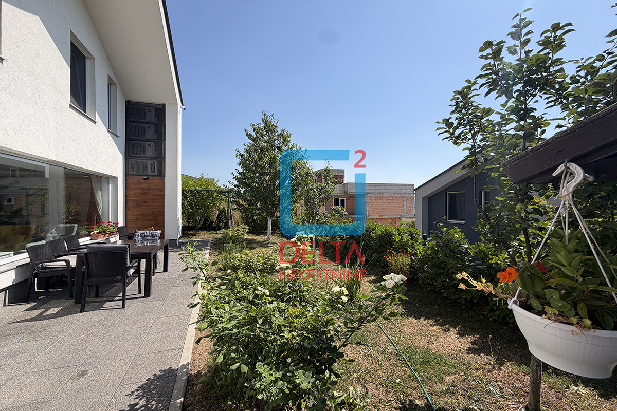 Namještena kuća /135m2/ parcela 445m2 / Poljine Hills / Hotonj 27