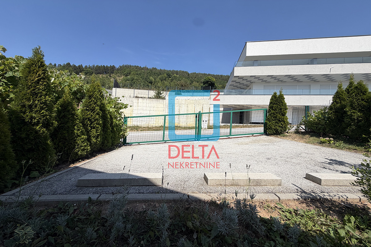 Namještena kuća /135m2/ parcela 445m2 / Poljine Hills / Hotonj 33