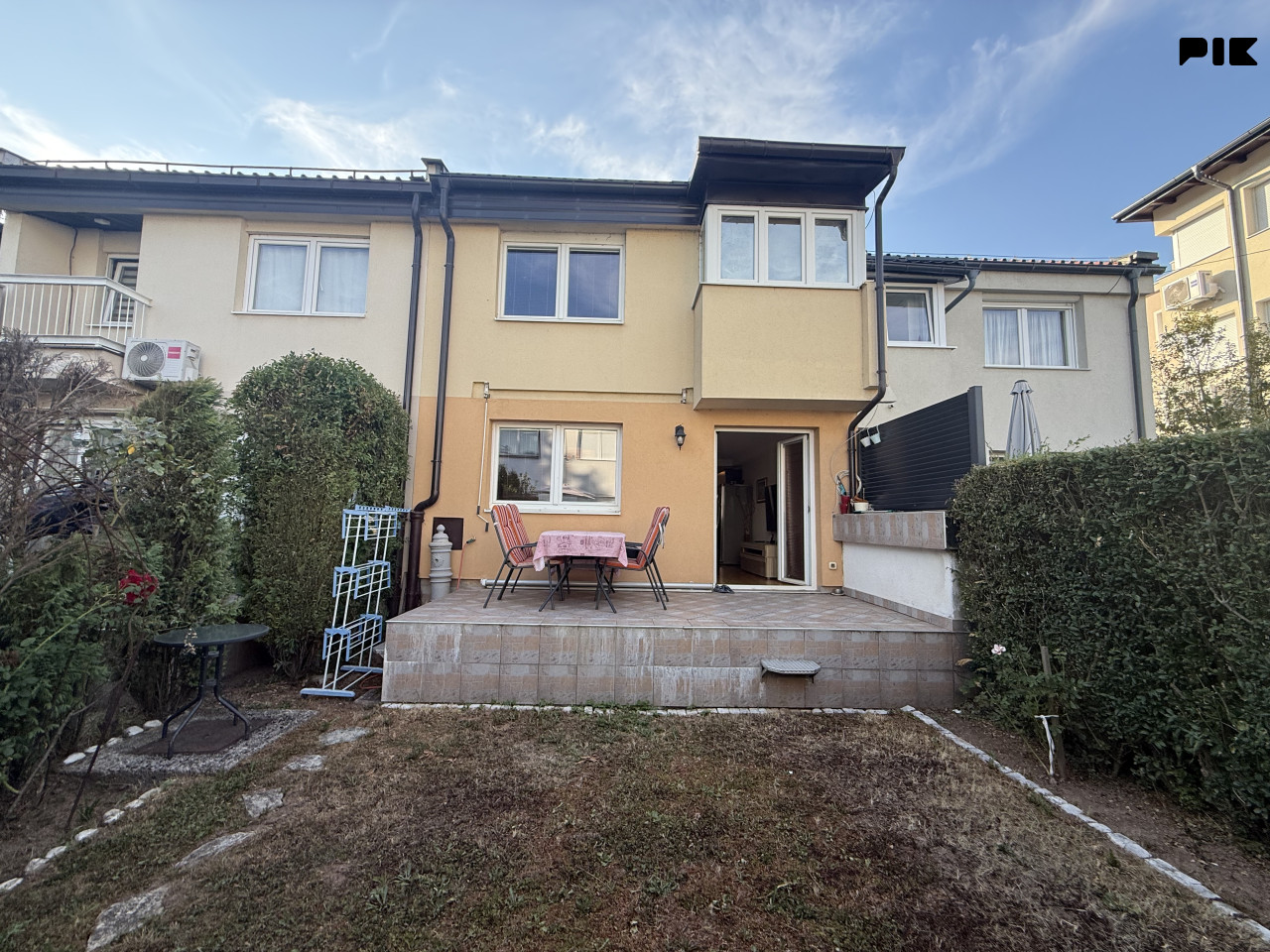 Kuća sa baštom u nizu, Lužani 84m2 I SKY nekretnine 11