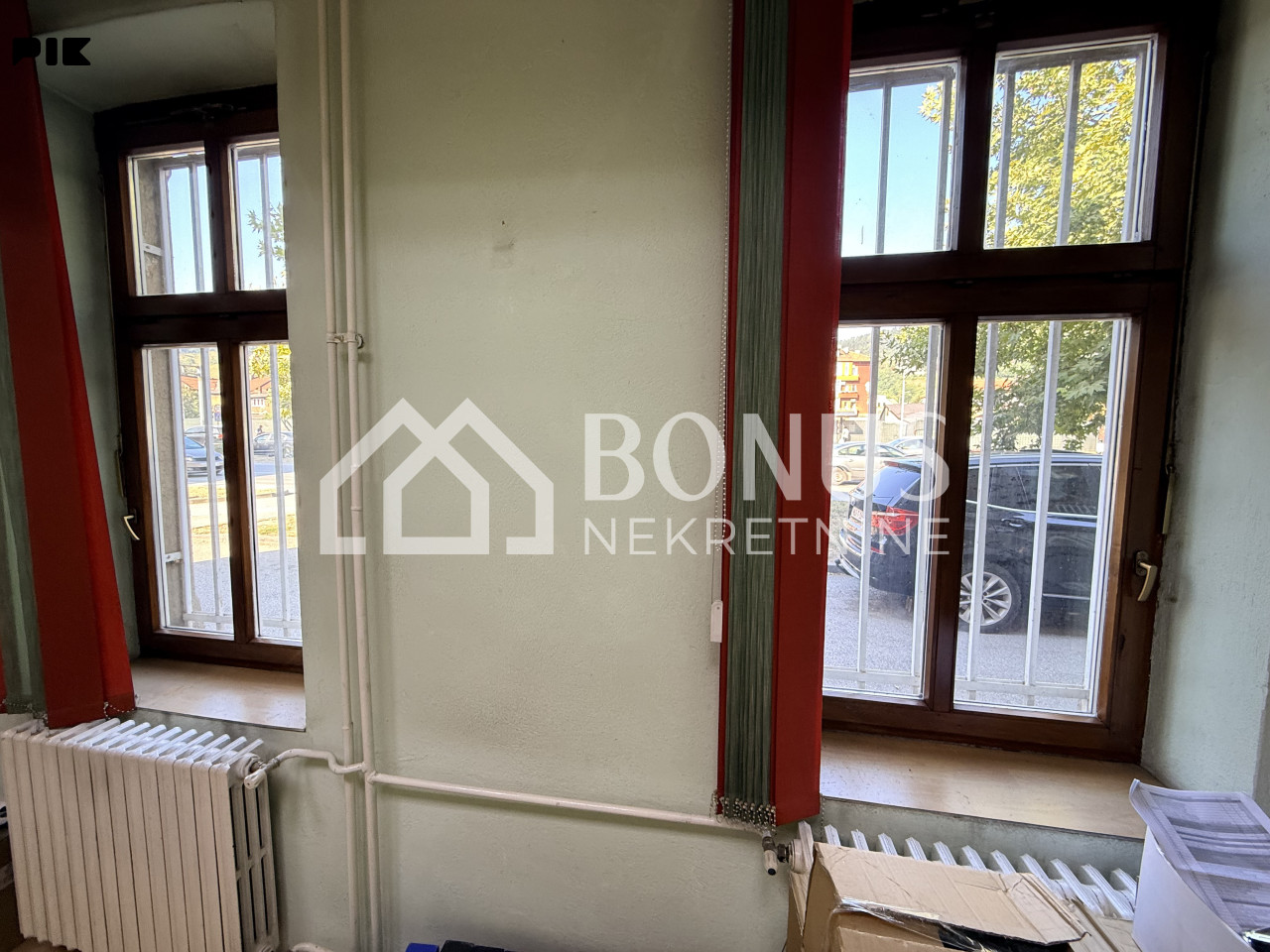 Poslovni prostor 50 m2 - TOP lokacija 3