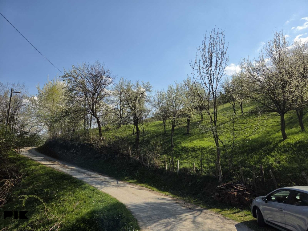 Kuca i zemljište Sarajevo - Centar Nahorevo 3