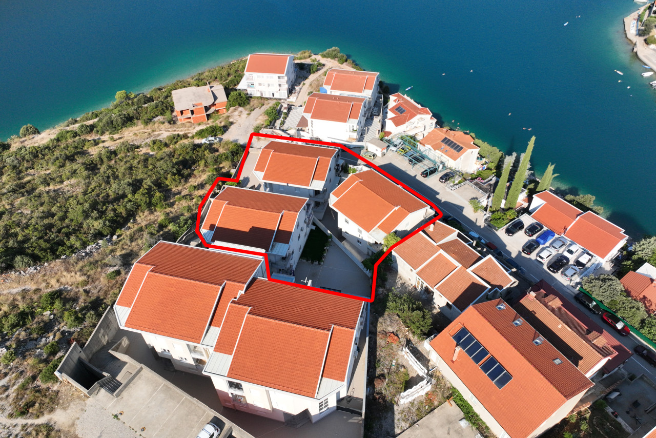 Prodaja apartmana u Neumu 18