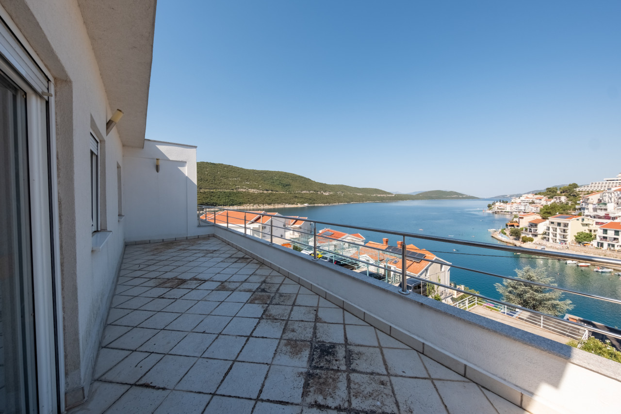 Prodaja apartmana u Neumu 12