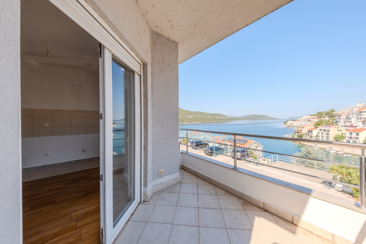 Prodaja apartmana u Neumu 15