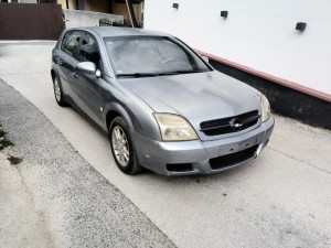 Opel Signum Ispravan citaj detaljno