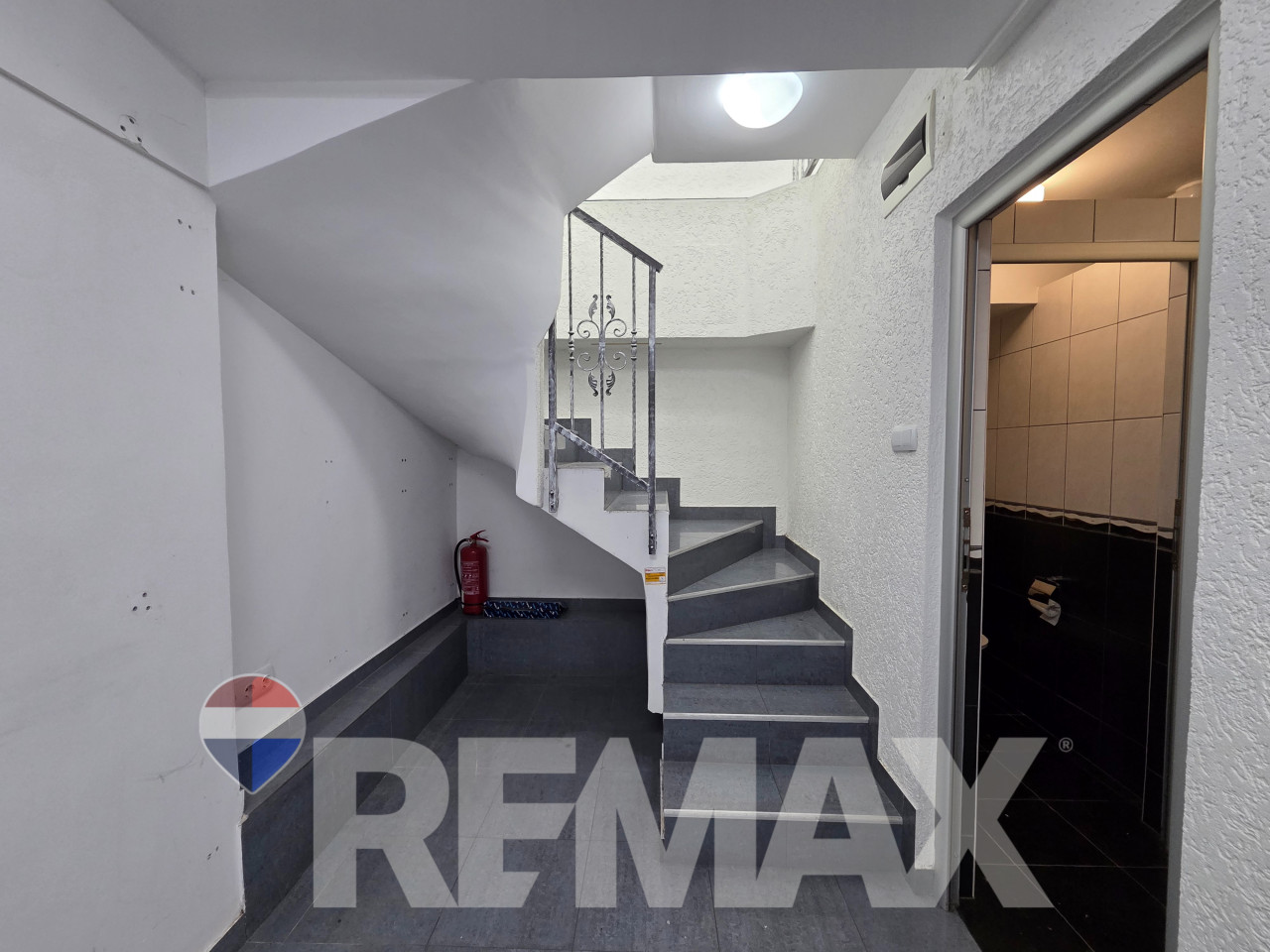 Višenamjenski prostor 54m2, centar, kod Narodnog pozorišta 9