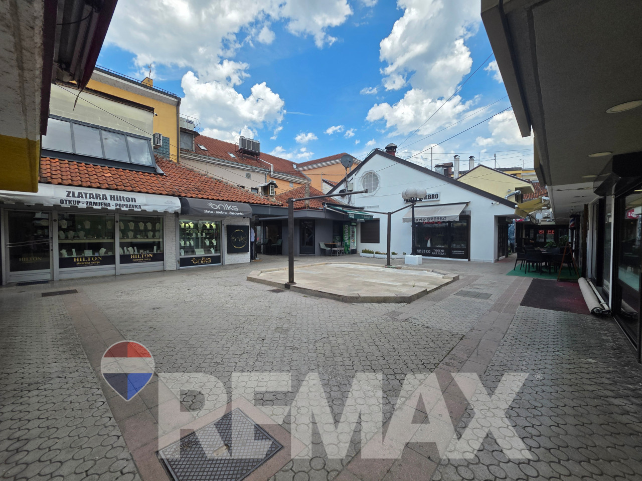 Poslovni prostor 36m2, bašta 16m2, Zanatski centar Jevrejska 4