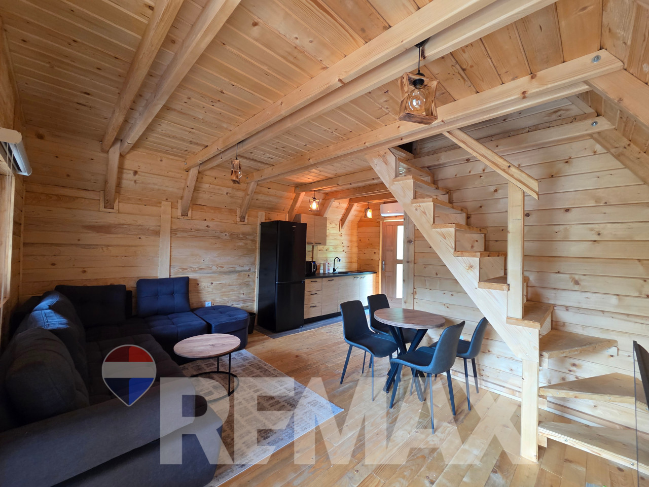Investiciono imanje-2 bungalova,ladara,pecana,kuća,plac 3160m2 8