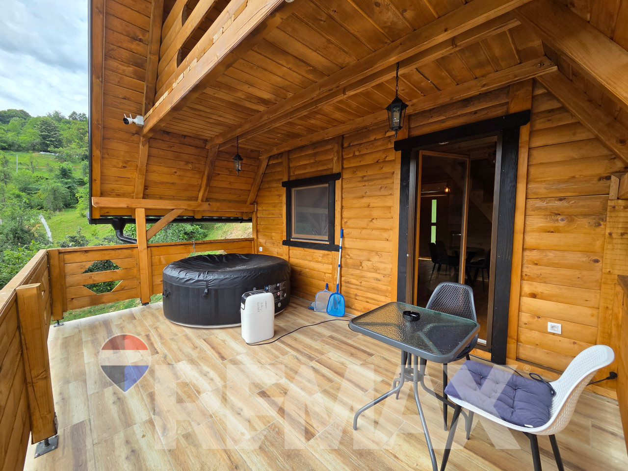 Investiciono imanje-2 bungalova,ladara,pecana,kuća,plac 3160m2 13