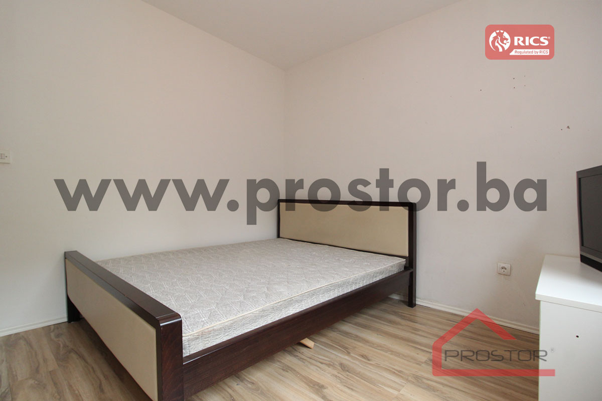 PROSTOR izdaje: Dvosoban stan, 61m2, Velešići 4