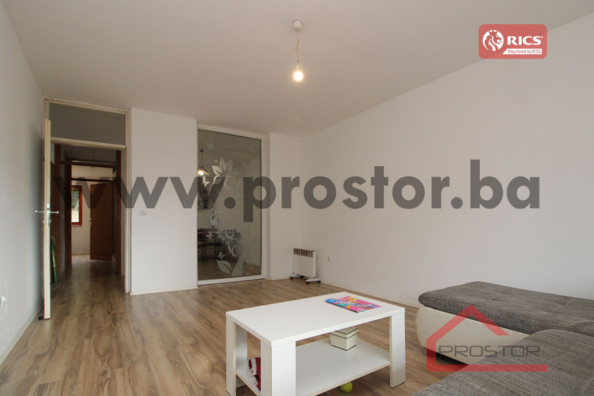PROSTOR izdaje: Dvosoban stan, 61m2, Velešići 9