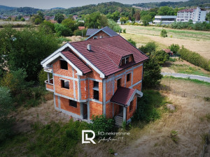 For sale residential property 317m2, plot 1046m2, Laktaši