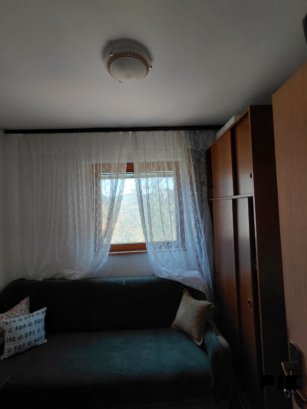 Kuca sa zemljistem u naselju Turovi, Trnovo (RS) 5