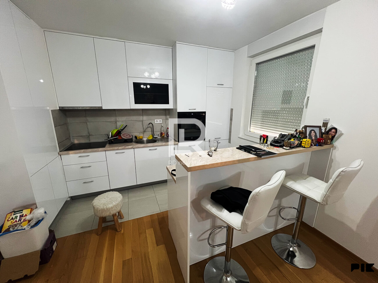 Iznajmljuje se trosoban stan 61 m2, City block 11