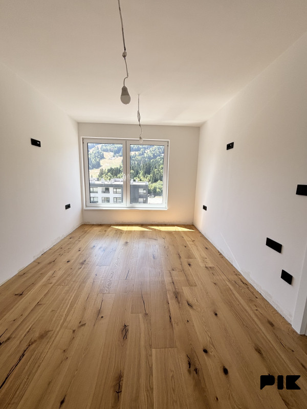 Bjelašnica 51 m2 trosoban sa balkonom Direktni pogled na stazu 16