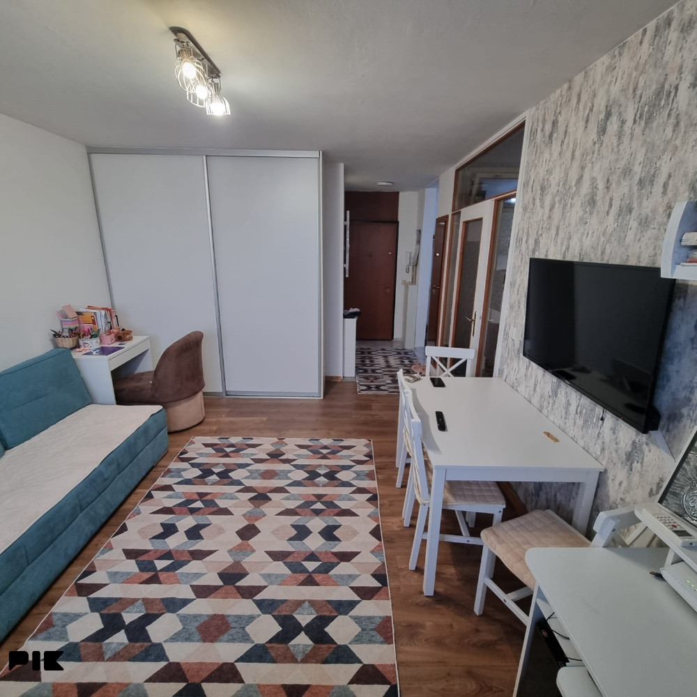 CAPITAL/ Stan A.polje-B Faza/ 45m2/ Nerkeza Smailagića photo 2