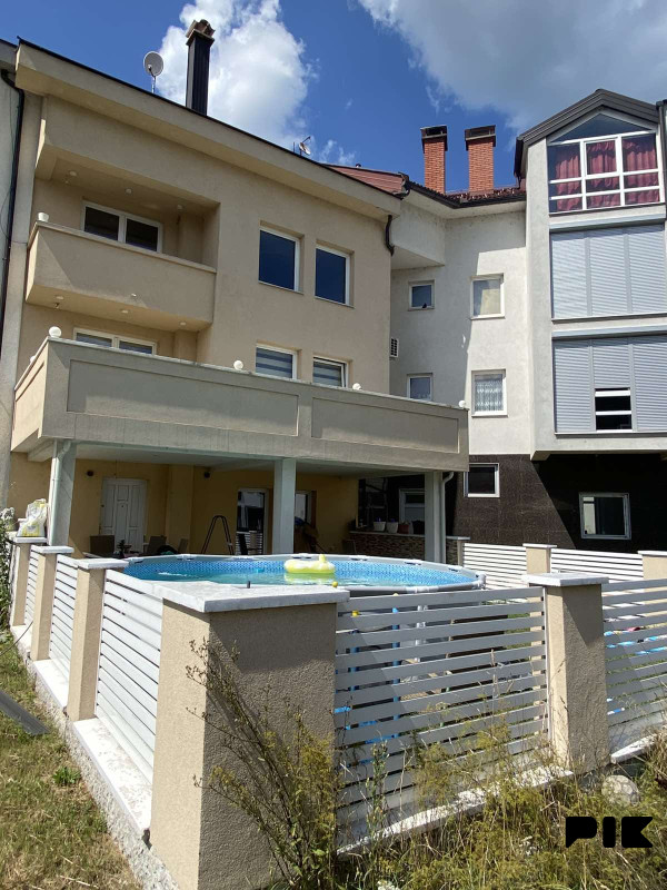 Kuća Živinice 320m2