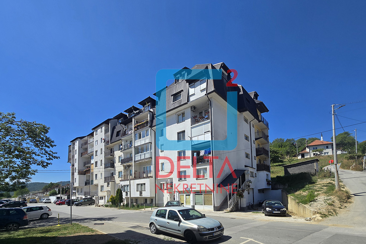 Namješten trosoban stan / 74m2 / Vogošća