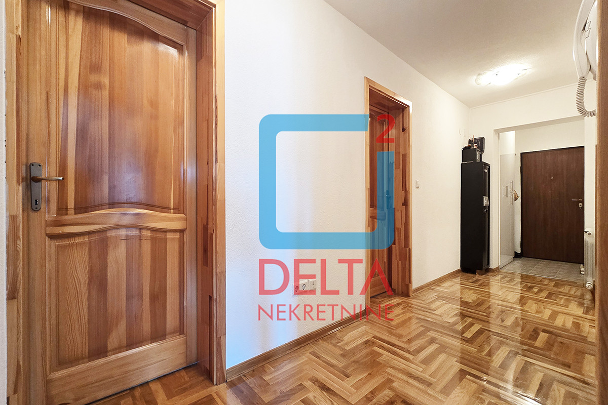 Namješten trosoban stan / 74m2 / Vogošća 13