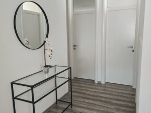 Stan Prozor 71m2 Renoviran Namjesten photo 4