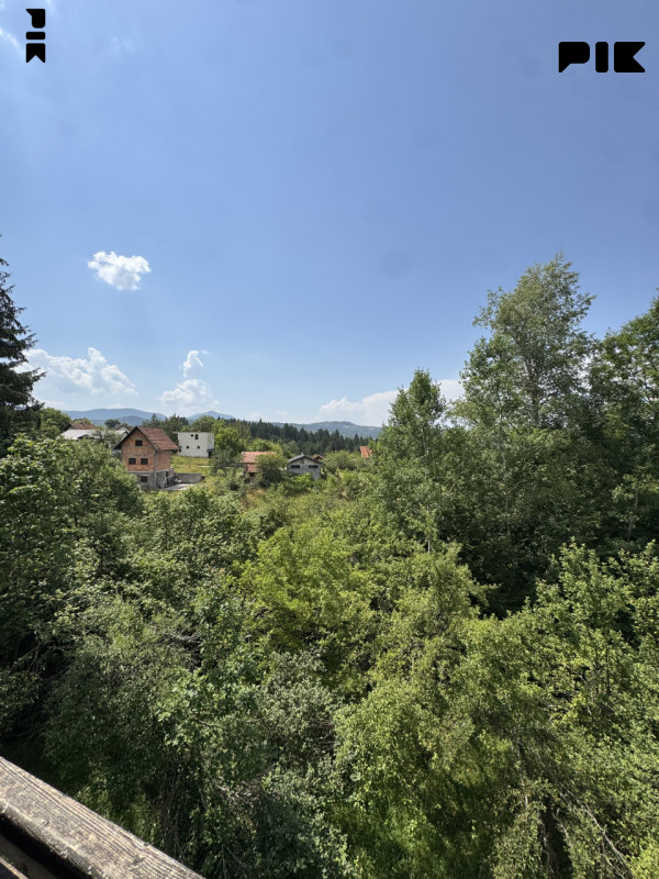 Prelijepa Kuća (Vikendica) Pale+2120m2 Ul. Solunskih dobrovoljaca 12