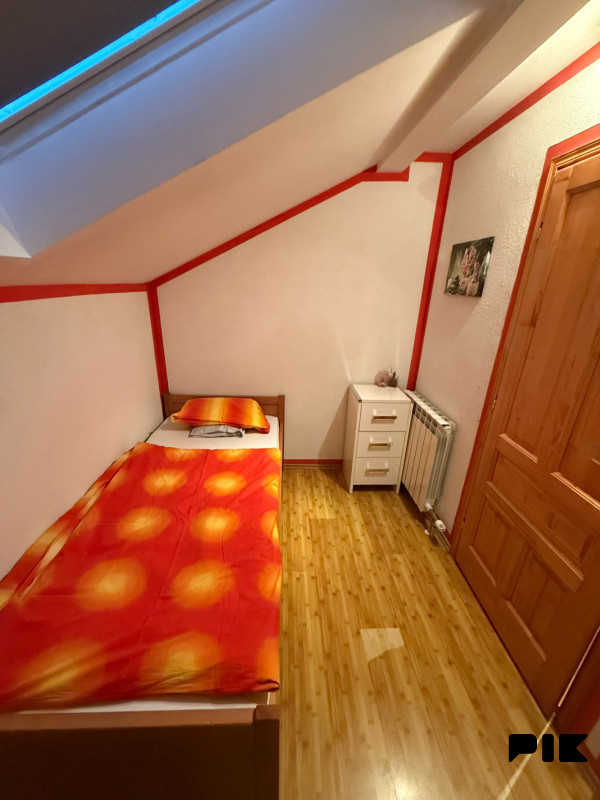 Soba Istočno Sarajevo 75m2 5