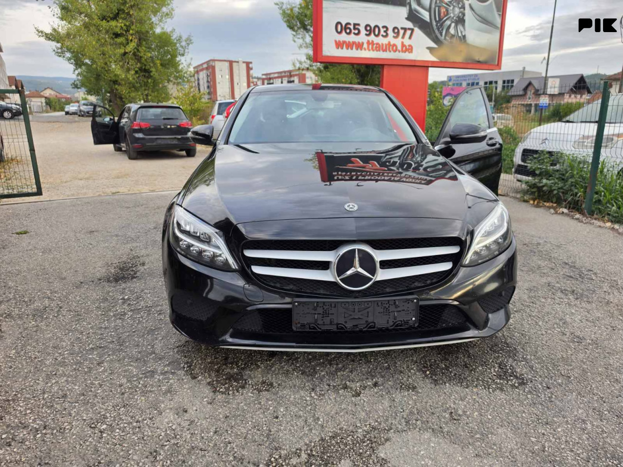 Mercedes-Benz C 180 2019 god