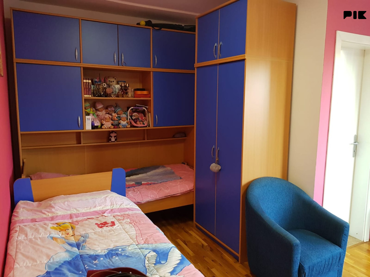 PRODAJA PROSTRANA PORODNIČNA KUCA - POFALIĆI 13