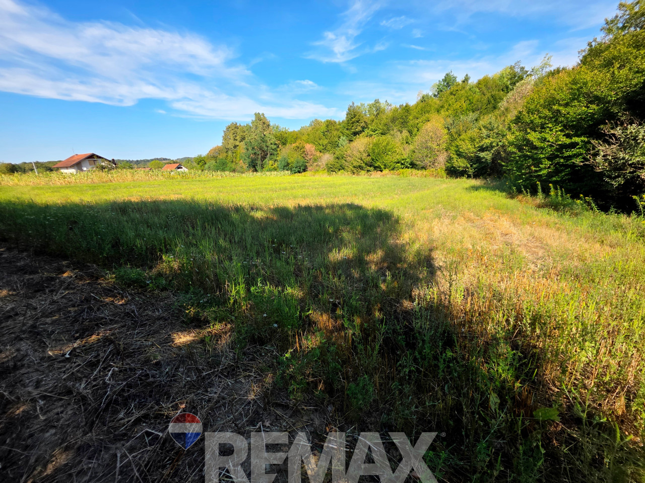 Na prodaju zemljište 2530m2, Veliko Blaško 3
