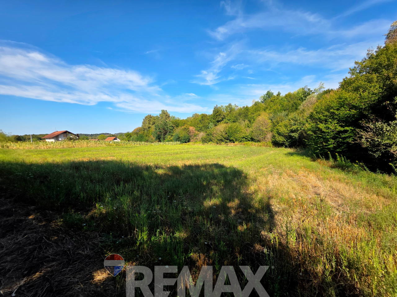 Na prodaju zemljište 2530m2, Veliko Blaško 5