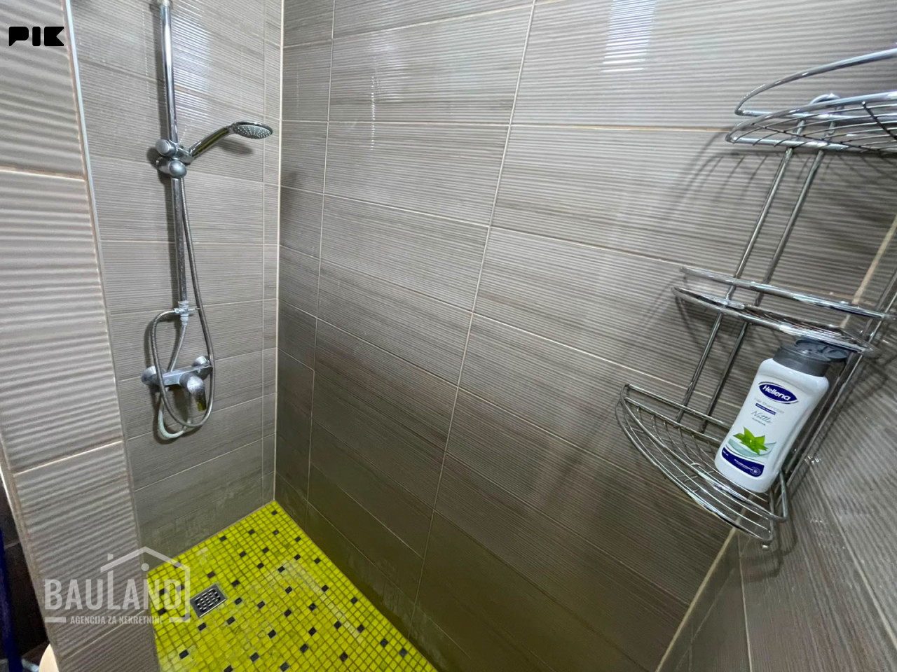 BAULAND/ Trosoban stan 70m2/ Pejton Ilidža 19