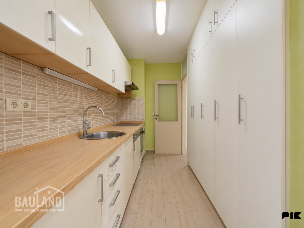 BAULAND/ Trosoban stan 70m2/ Pejton Ilidža 6