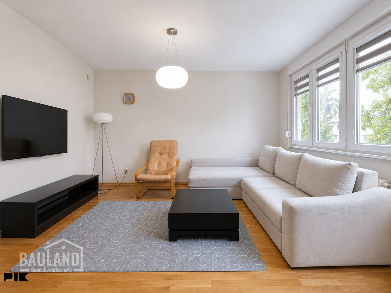 BAULAND/ Trosoban stan 70m2/ Pejton Ilidža photo 2