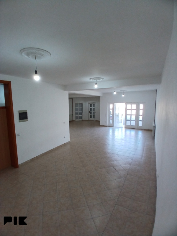 Poslovni prostor Gradačac 6