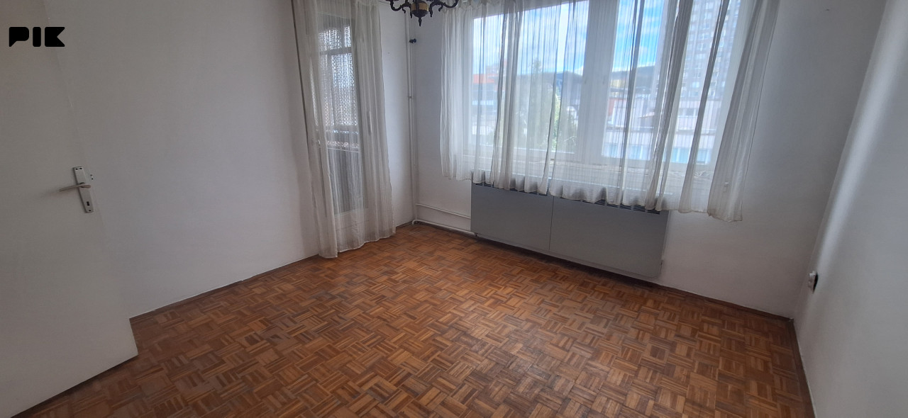 Prodaja Stan Hrasno trosoban 71m2 + lodja i dvije terase(18m2) 12