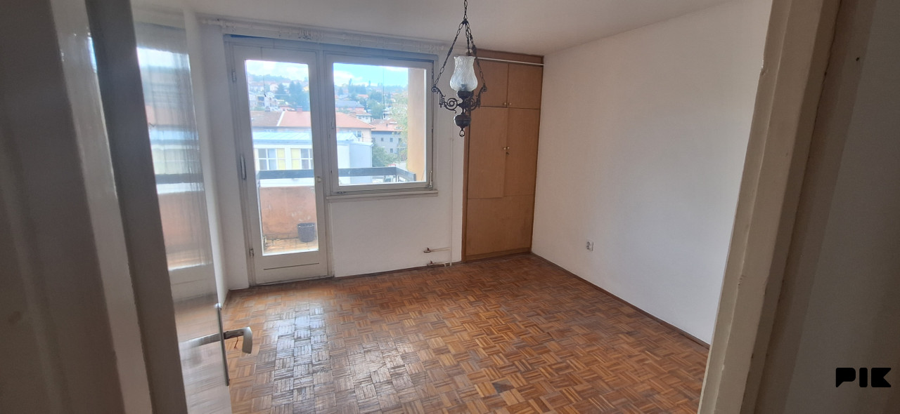 Prodaja Stan Hrasno trosoban 71m2 + lodja i dvije terase(18m2) 15