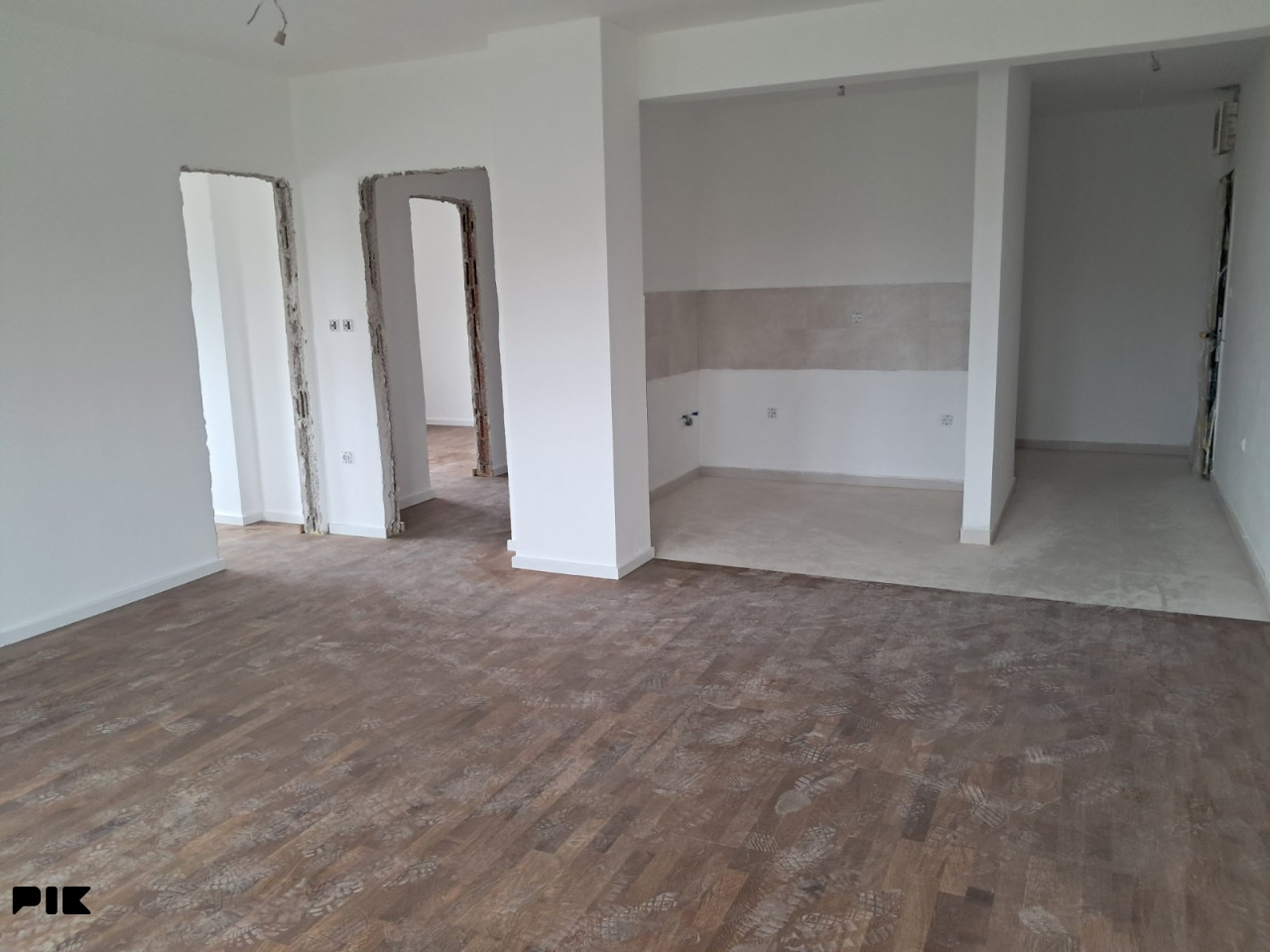 Četverosoban stan Banja Luka 83m2 USKORO USELJIV Lazarevo 7