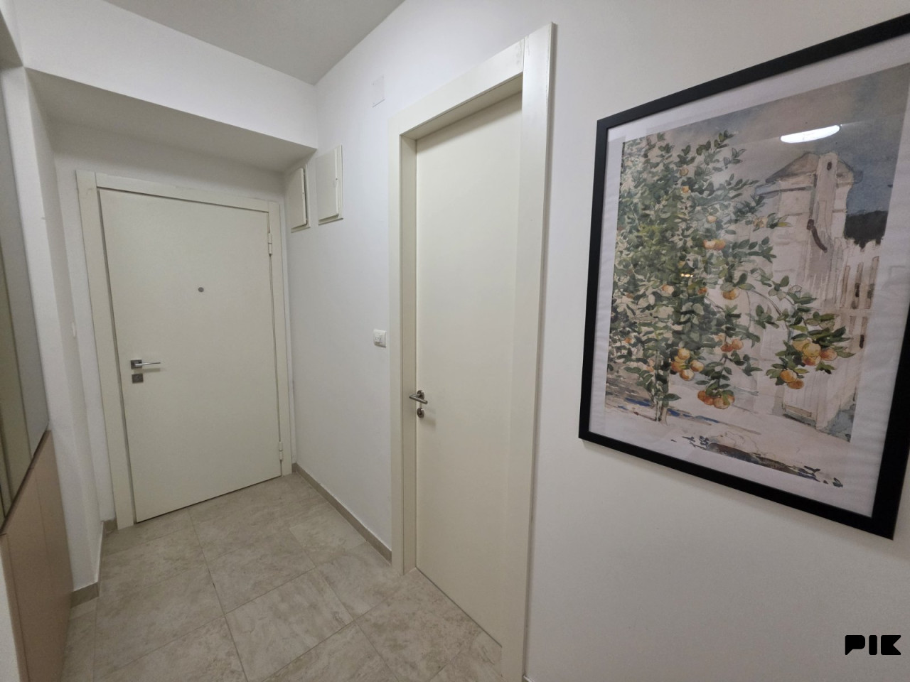 USELJIV STAN 85m2 JEVREJSKA ULICA, CENTAR, MODERNO NAMJESTEN 10