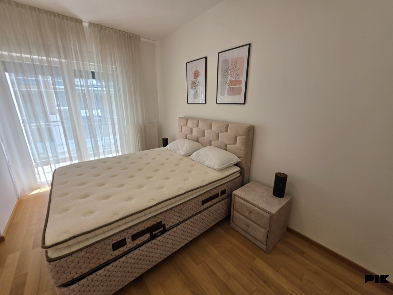USELJIV STAN 85m2 JEVREJSKA ULICA, CENTAR, MODERNO NAMJESTEN 14