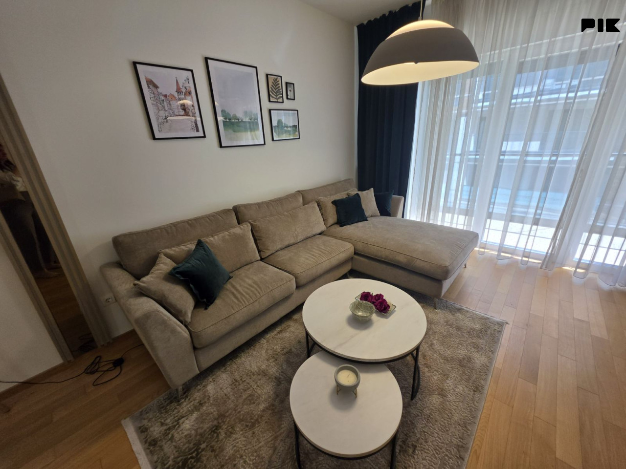 USELJIV STAN 85m2 JEVREJSKA ULICA, CENTAR, MODERNO NAMJESTEN 5