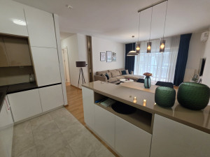 USELJIV STAN 85m2 JEVREJSKA ULICA, CENTAR, MODERNO NAMJESTEN photo 4