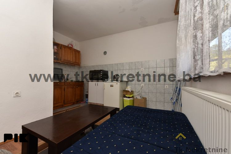 LUKAVAC-CENTAR! Adaptiran stan niže spratnosti površine 39 m2 7