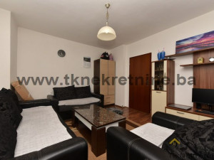 LUKAVAC-CENTAR! Adaptiran stan niže spratnosti površine 39 m2 photo 2