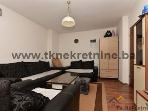 LUKAVAC-CENTAR! Adaptiran stan niže spratnosti površine 39 m2 photo 3